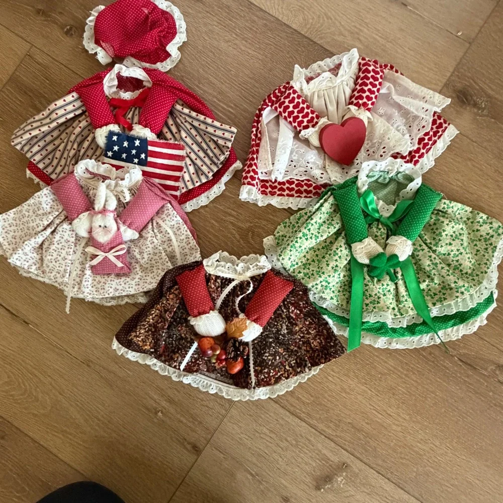 Vintage Holiday Wine Bottle Covers Lot of 5 Seasonal Decor Patriotic Easter Fall